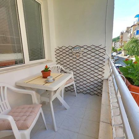 Apartment In St. Vlas With Terrace Sveti Vlas Buitenkant foto