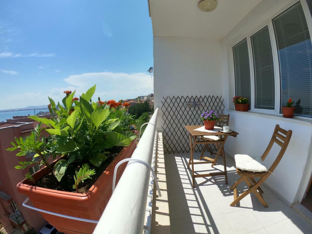 Apartment In St. Vlas With Terrace Sveti Vlas Buitenkant foto