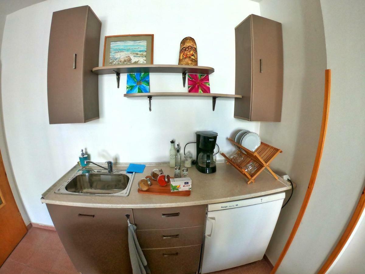 Apartment In St. Vlas With Terrace Sveti Vlas Buitenkant foto